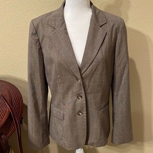 T Tahari women’s fully lined blazer. Brown plaid.  Accent stitching